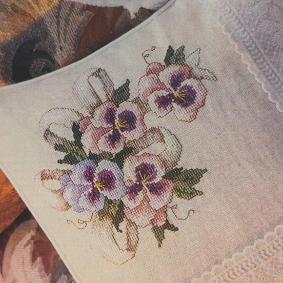 Just CrossStitch Magazine June 1998 - Picture 14 of 15